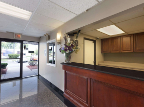 Super 8 by Wyndham Bridgeview/Chicago Area