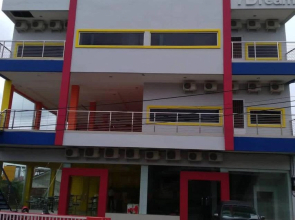7 Dream Hotel