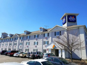 InTown Suites Extended Stay Indianapolis IN - College Park/Michigan Road
