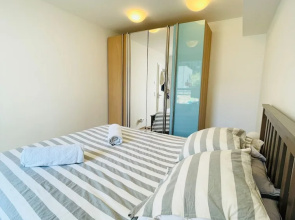 Luxury 1 bedroom. Center Terrace&Parking