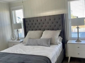 Meant To Be 2 Bedroom Home by RedAwning