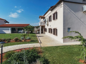 Stunning Home in Barban With Wifi and 6 Bedrooms