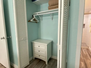 1108 Waters Edge Resort 1 Bedroom Condo by Redawning