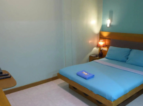 Rozen Suites Malakas