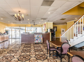 Days Inn Six Flags Mall