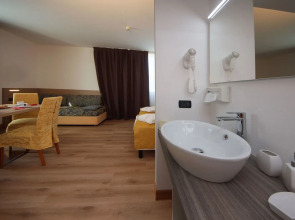 Ambassador Suite Hotel