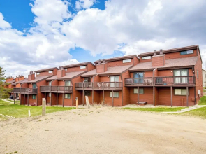 Fraser Mountain Retreat w/ Resort Amenities!
