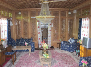 New Bul Bul Group Of Houseboats