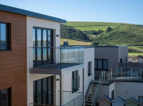 10 Middlecombe - Luxury Apartment at Byron Woolacombe, only 4 minute walk to Woolacombe Beach!