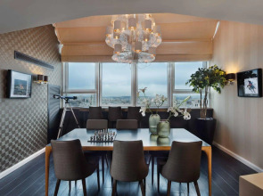 21st Floor 360 Suitop Hotel