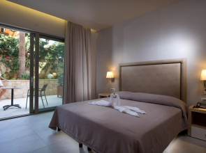 Cactus Beach Hotel