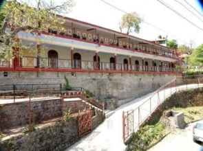 Hotel R Maidens by OYO Rooms