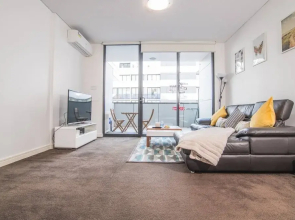 2bed2bath APT at Wolli Creek+P* Close to Airport