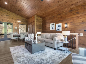 Hillside Retreat by Jackson Mountain Rentals