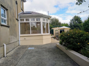 Millbrae Town Cottage