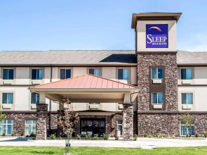 Sleep Inn & Suites