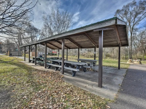 Lakeland Cottage - 1/2 Mile to St Croix River