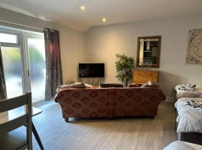 Southernwood - Family Studio