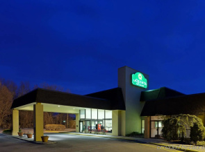 La Quinta inn & Suites Armonk Westchester County Airport