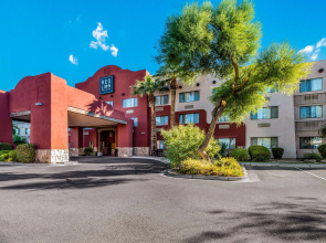 Red Lion Inn & Suites Goodyear Phoenix