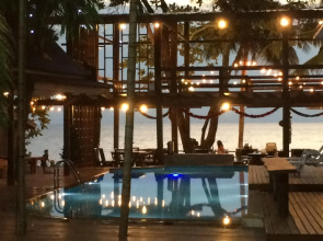 Apple Beachfront Resort