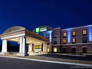 Holiday Inn Express Hotel & Suites PERRY by IHG