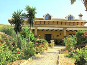 Spanish Hideaway Casa Magel B&B