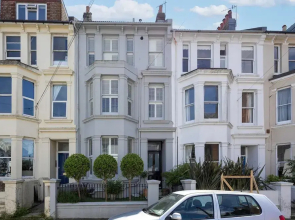 Host Stay The Walpole House