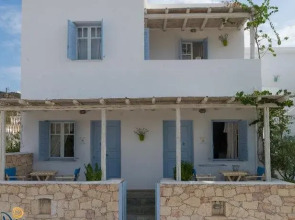 Kimolis Studios & Apartments