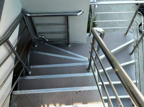 Chilli Hotel & Restaurant