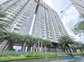 Blue Sky Apartment