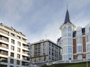 Miraconcha Terrace Apartment by FeelFree Rentals
