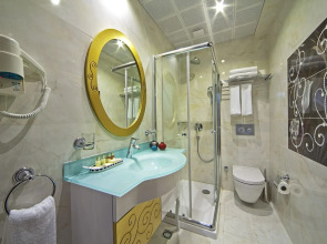 The Magnaura Palace Hotel