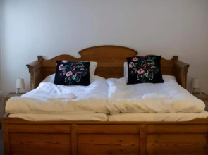 6 Person Holiday Park Home in 82011