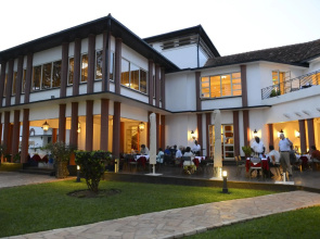 Lake Victoria Hotel