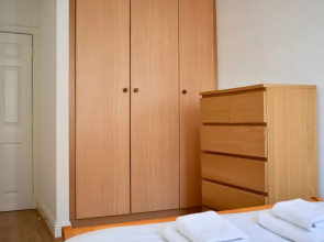 Bright 1 Bedroom Apartment in City Centre