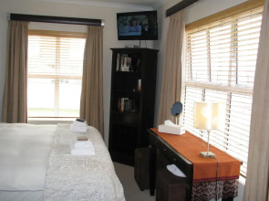18 on Coral Apartment