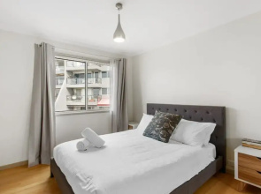2-bed Unit With Balcony, BBQ & Stunning Lake Views