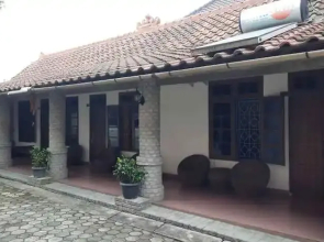 Sari Homestay