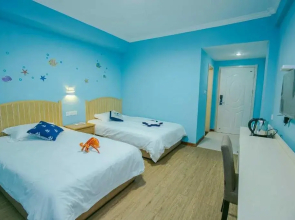93 Hikers Hostel