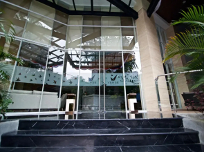 Verse Luxe Wahid Hasyim