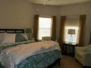 Midtown Retreat by Destination Havasu