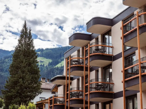 Modern Holiday Apartment With 2 Bedrooms in Fugen