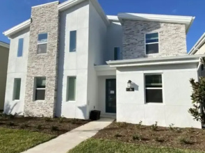 Beautiful Brand New Waterfront Retreat!1689st 8 Bedroom Home by RedAwning