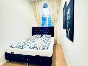 Spacious 3BR Near Kaufpark Alterlaa