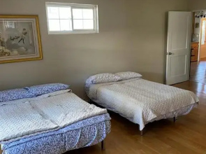 House, walking distance from Universal Studios