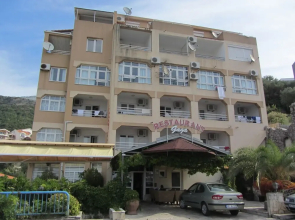Rafailovicimore Apartments
