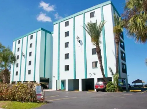 Hotel Camaron Cove