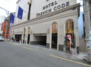 Hotel French Code