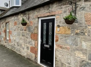 Islas Cottage, a Home in the Heart of Speyside
